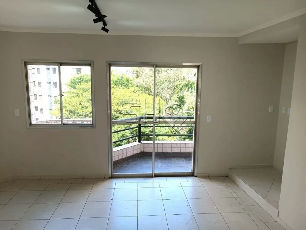 Apartamento à venda com 3 quartos, 115m² - Foto 1