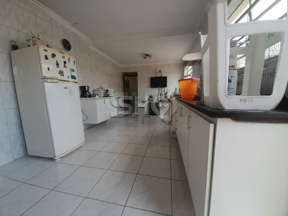 Casa à venda com 2 quartos, 120m² - Foto 3
