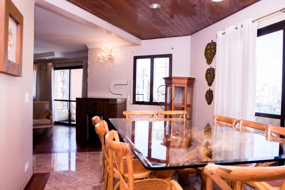 Apartamento, 3 quartos, 230 m² - Foto 2