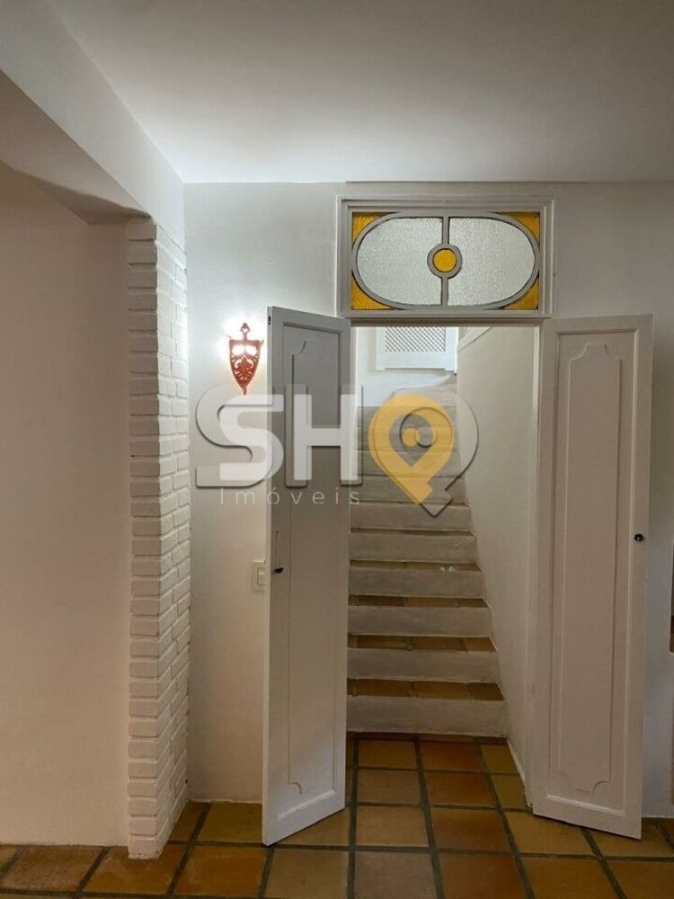 Casa à venda e aluguel com 5 quartos, 400m² - Foto 5