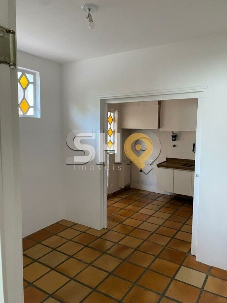 Casa à venda e aluguel com 5 quartos, 400m² - Foto 11