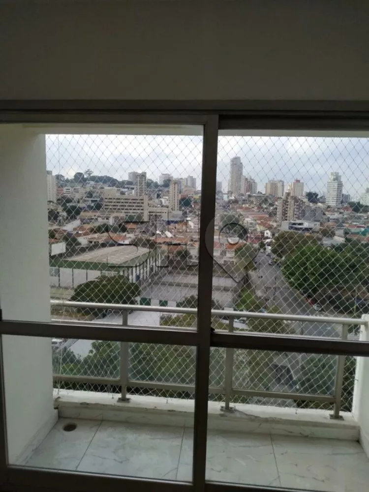 Apartamento à venda com 2 quartos, 70m² - Foto 2