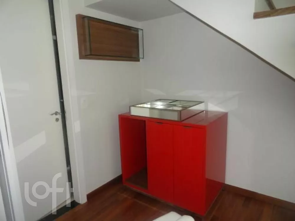 Apartamento à venda com 3 quartos, 133m² - Foto 4