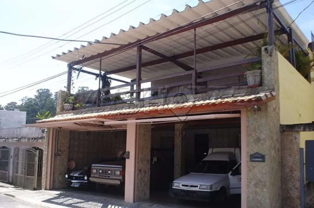 Sobrado à venda com 4 quartos, 650m² - Foto 1