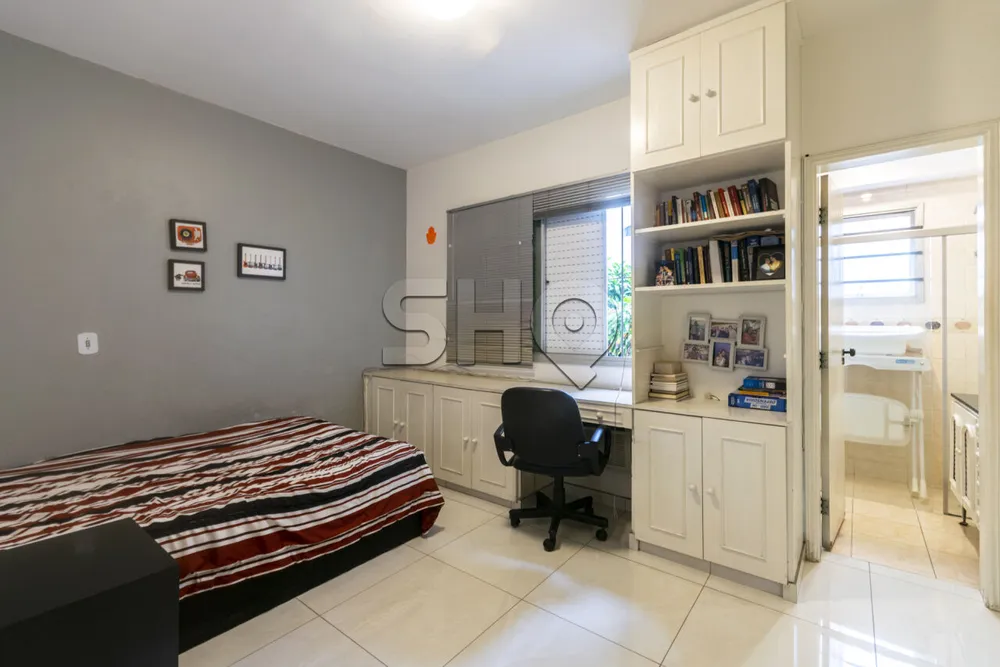 Apartamento, 3 quartos, 220 m² - Foto 4