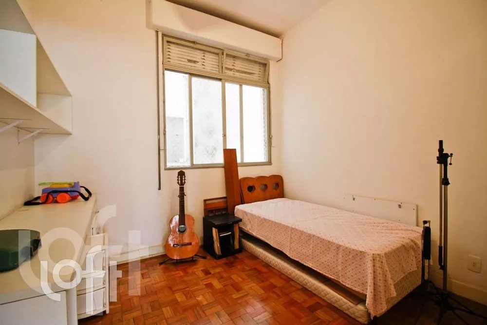 Apartamento à venda com 3 quartos, 180m² - Foto 4