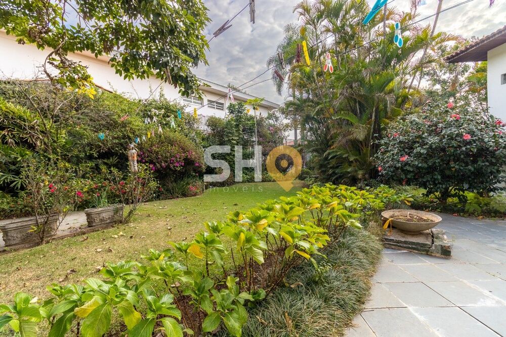 Casa à venda com 3 quartos, 800m² - Foto 25