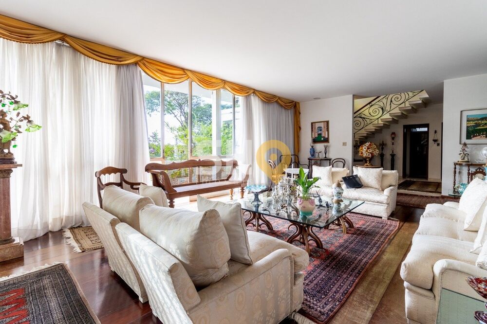 Casa à venda com 3 quartos, 800m² - Foto 4