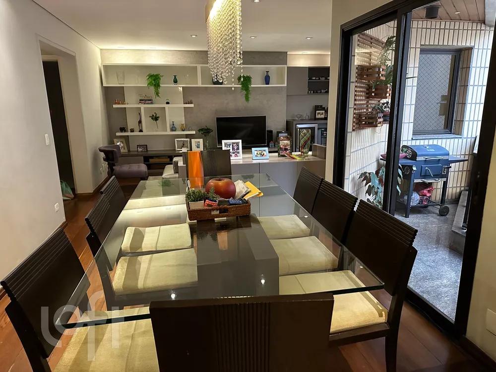 Apartamento à venda com 3 quartos, 154m² - Foto 6