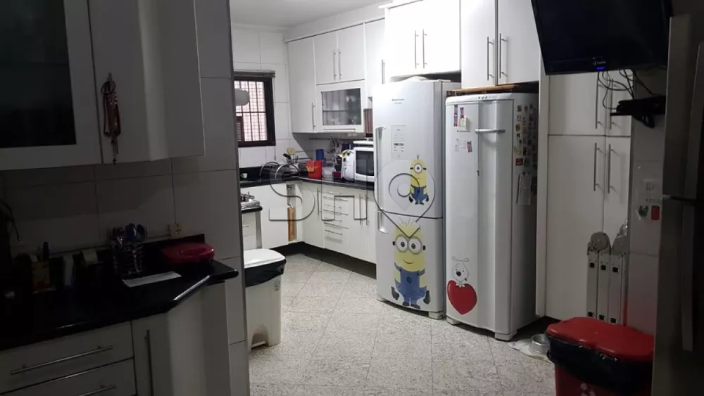 Apartamento à venda com 3 quartos, 165m² - Foto 3