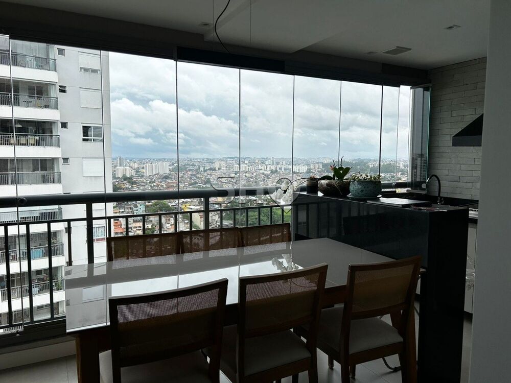 Apartamento à venda com 2 quartos, 81m² - Foto 2
