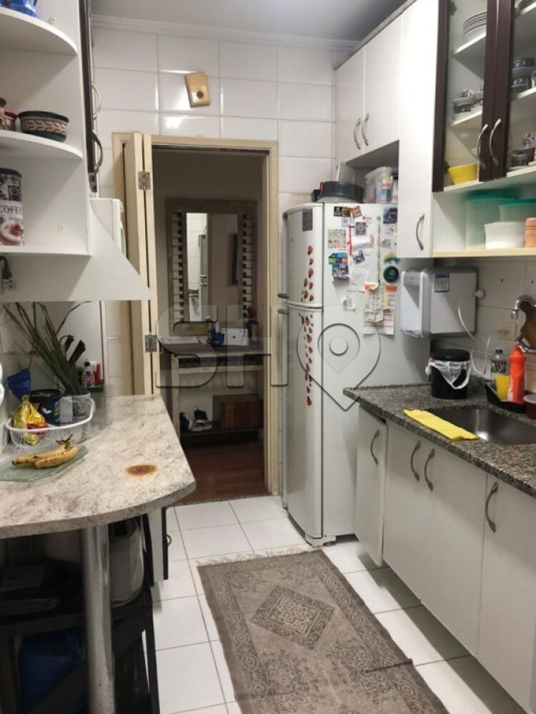 Apartamento à venda com 2 quartos, 80m² - Foto 13