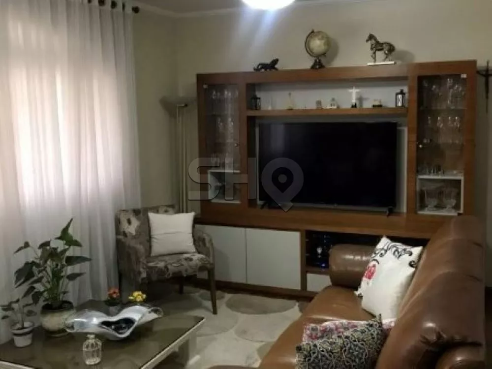 Sobrado à venda com 3 quartos, 320m² - Foto 1