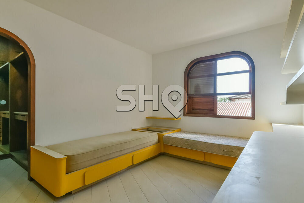 Casa para alugar com 5 quartos, 560m² - Foto 10