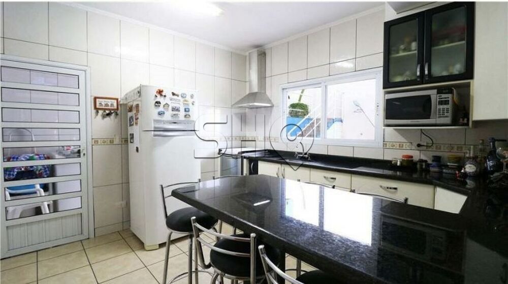 Sobrado, 3 quartos, 359 m² - Foto 1