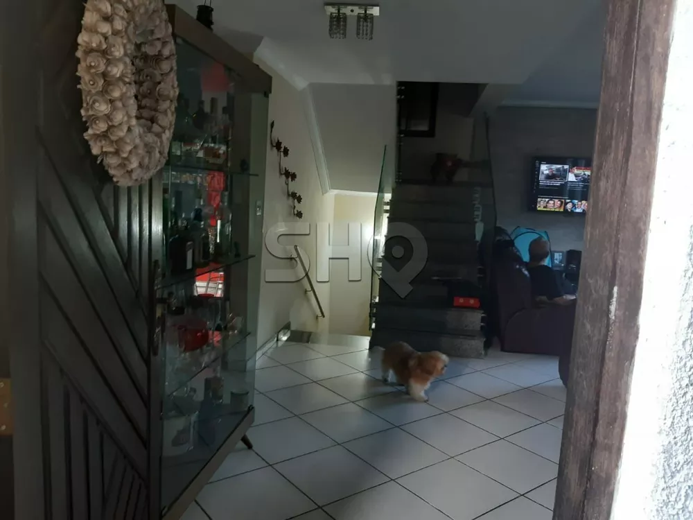 Sobrado à venda com 3 quartos, 260m² - Foto 1