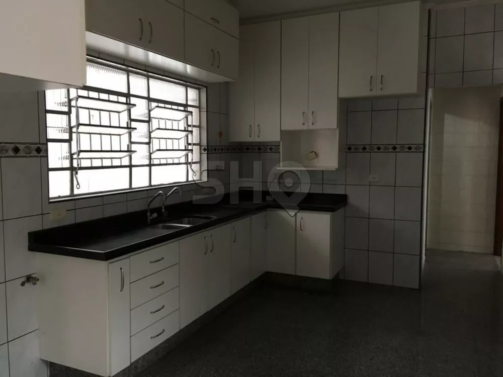 Casa à venda com 3 quartos, 380m² - Foto 5