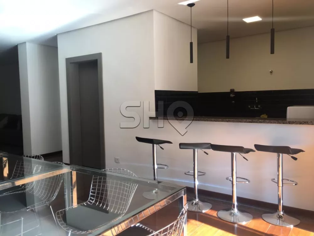 Apartamento à venda com 3 quartos, 230m² - Foto 4