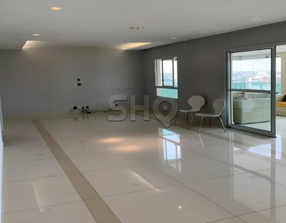 Apartamento à venda com 3 quartos, 156m² - Foto 2