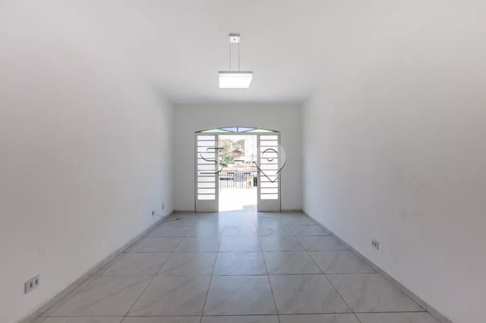 Casa à venda com 3 quartos, 174m² - Foto 2