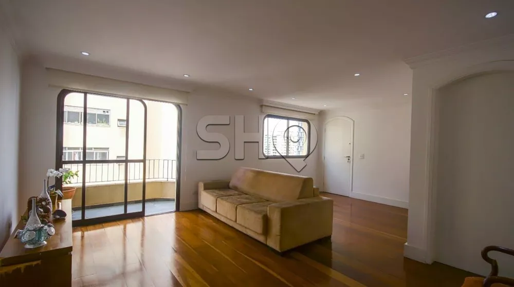 Apartamento à venda com 3 quartos, 115m² - Foto 1