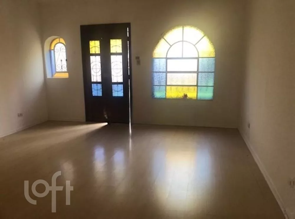 Casa à venda com 2 quartos, 130m² - Foto 2