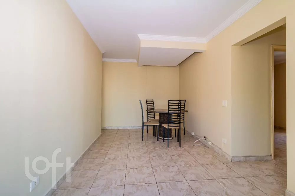 Apartamento à venda com 2 quartos, 62m² - Foto 2