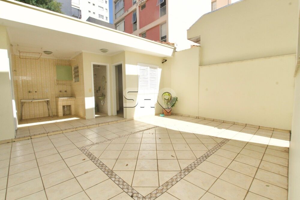 Casa para alugar com 3 quartos, 245m² - Foto 6