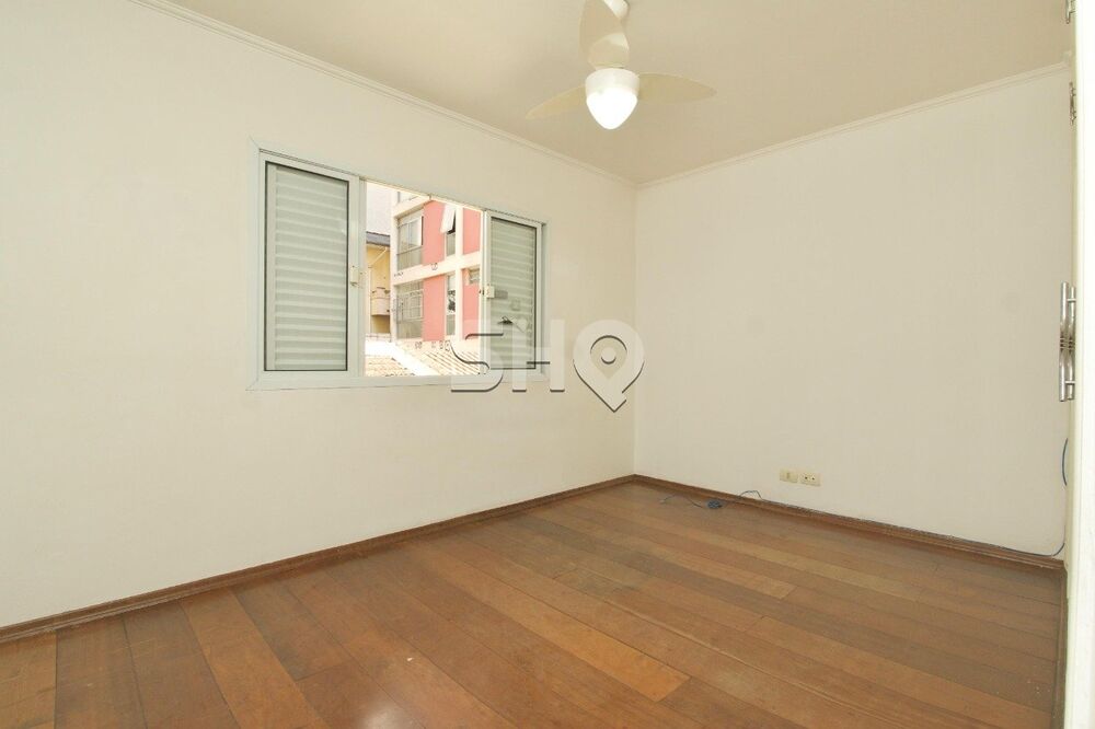 Casa para alugar com 3 quartos, 245m² - Foto 10
