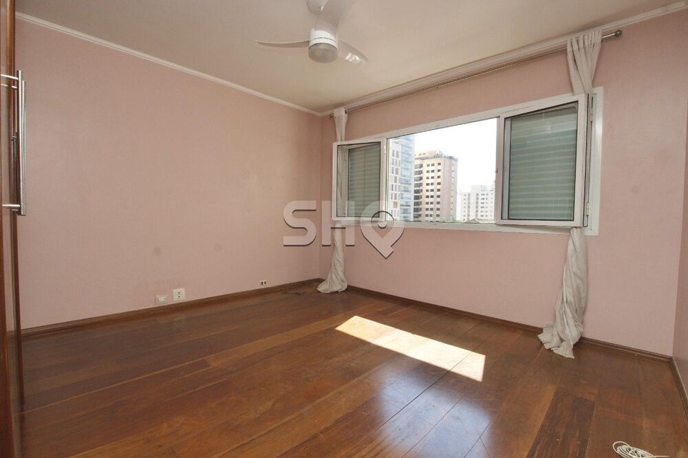 Casa para alugar com 3 quartos, 245m² - Foto 8