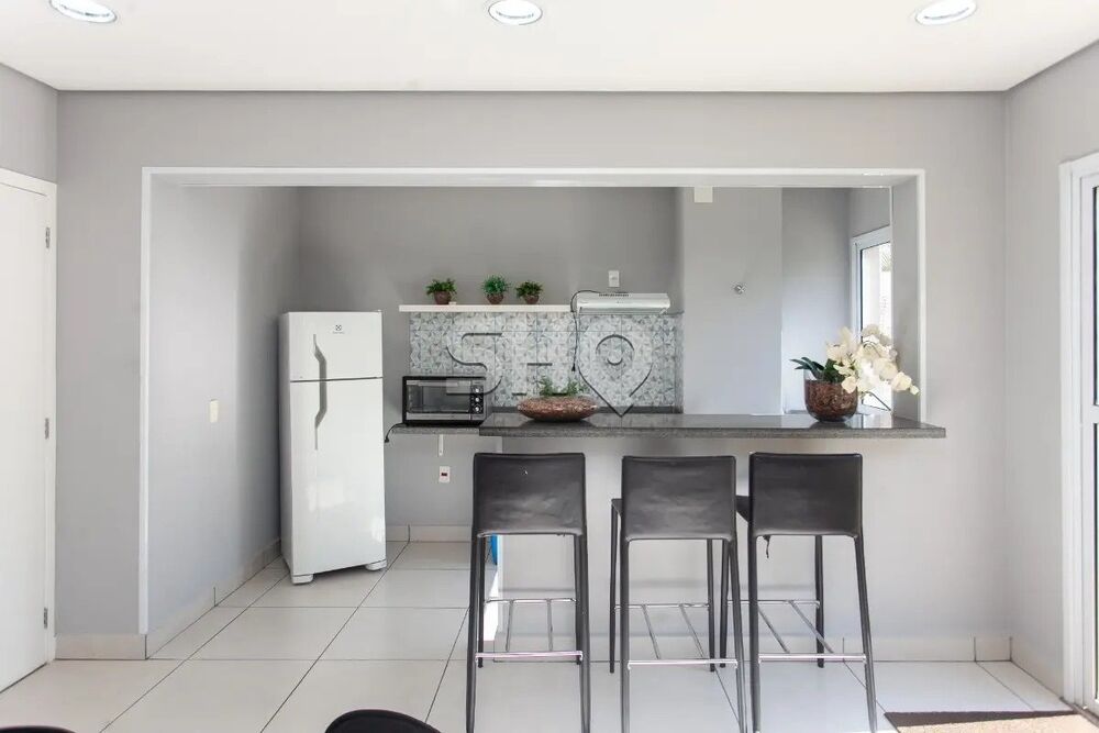 Apartamento, 1 quarto, 32 m² - Foto 2