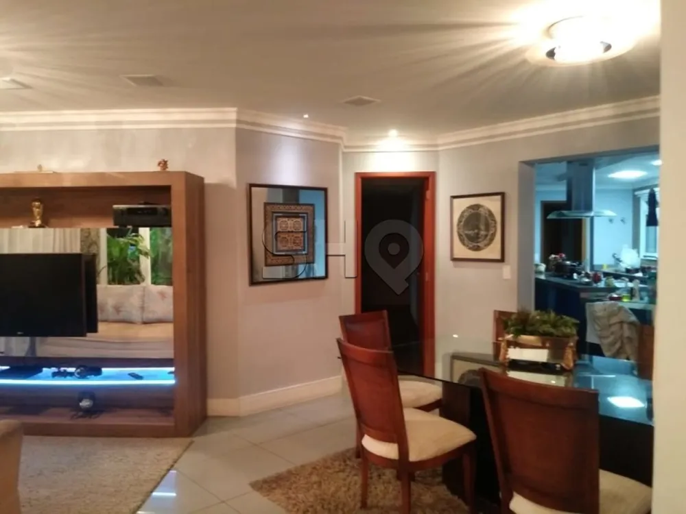Apartamento, 3 quartos, 211 m² - Foto 1