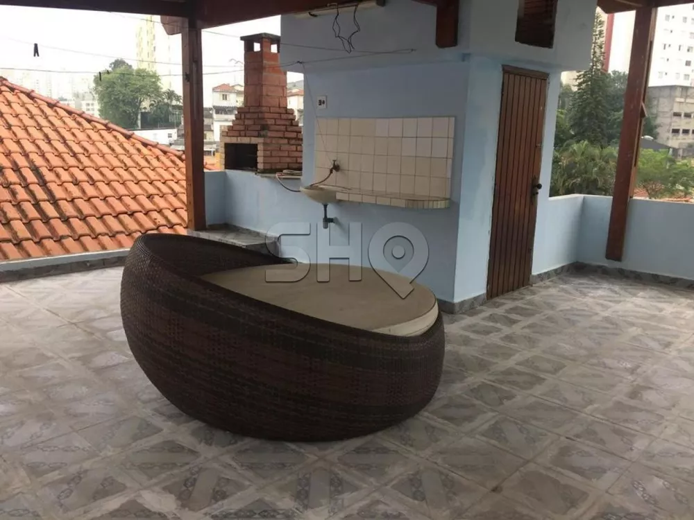 Sobrado à venda com 3 quartos, 250m² - Foto 1