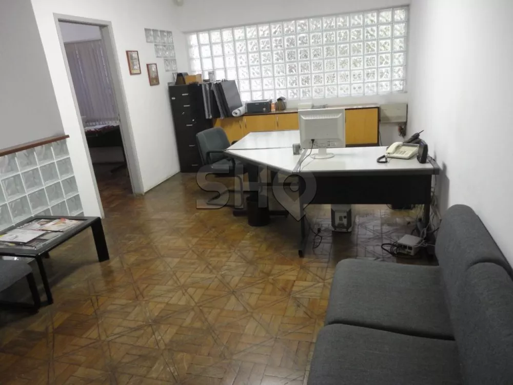 Sobrado à venda com 6 quartos, 192m² - Foto 1