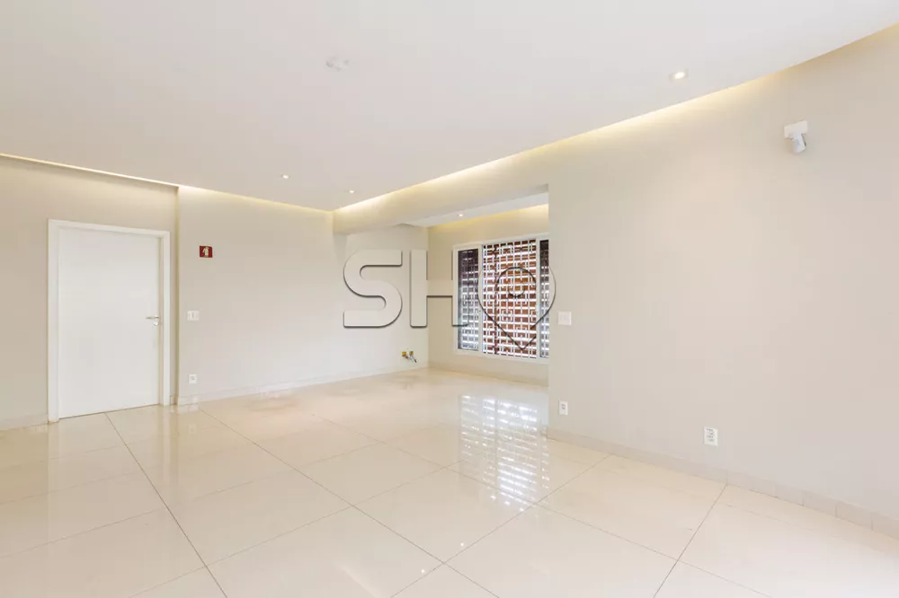 Casa para alugar com 9 quartos, 320m² - Foto 2