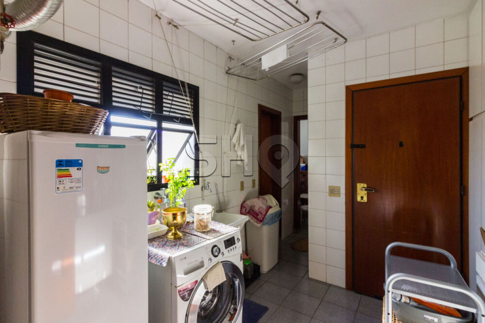 Apartamento à venda com 3 quartos, 170m² - Foto 11