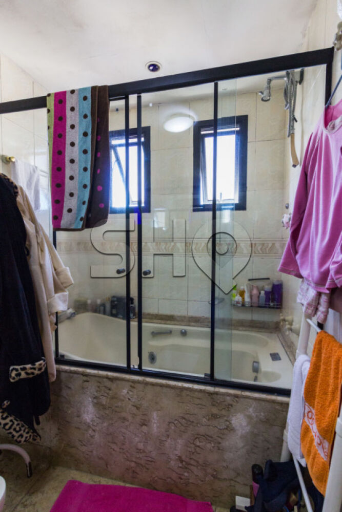 Apartamento à venda com 3 quartos, 170m² - Foto 19