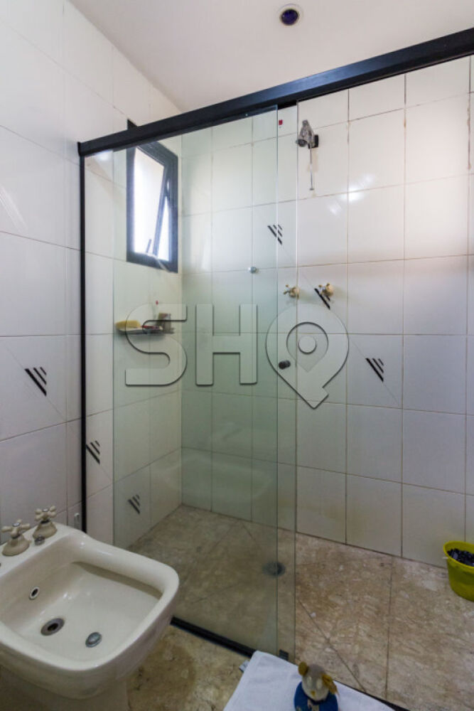 Apartamento à venda com 3 quartos, 170m² - Foto 17