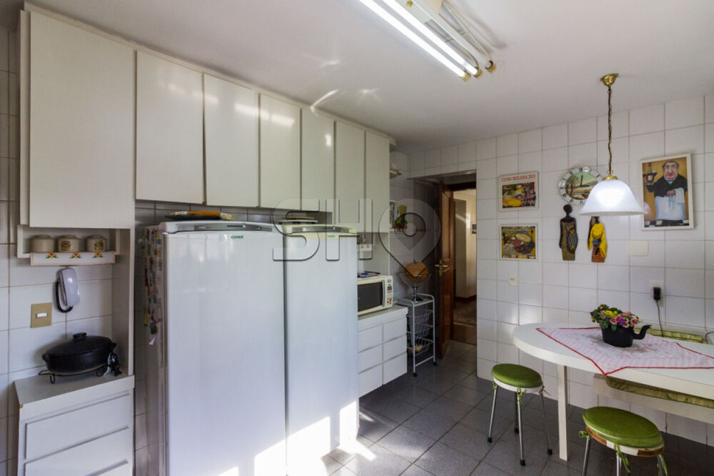 Apartamento à venda com 3 quartos, 170m² - Foto 10