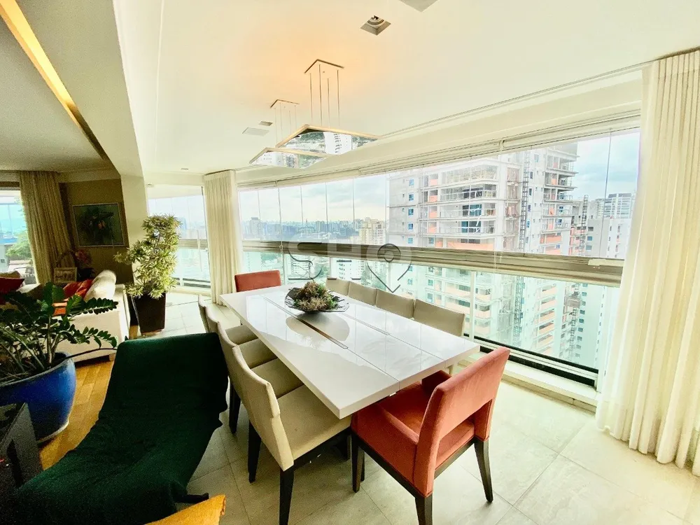 Apartamento, 3 quartos, 454 m² - Foto 1