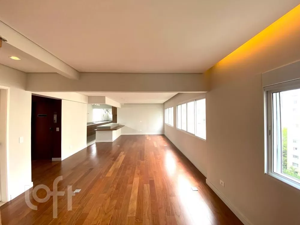 Apartamento à venda com 2 quartos, 140m² - Foto 2