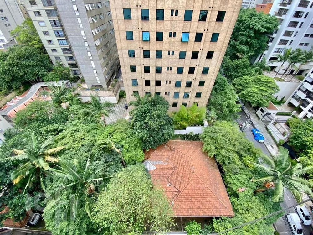 Apartamento à venda com 2 quartos, 140m² - Foto 7