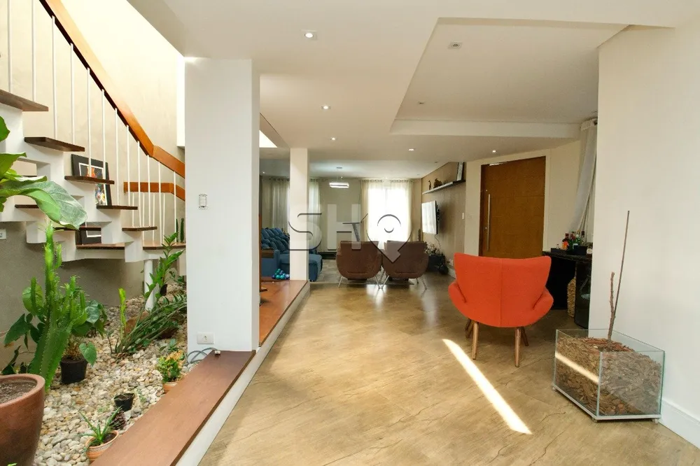 Sobrado, 3 quartos, 287 m² - Foto 2