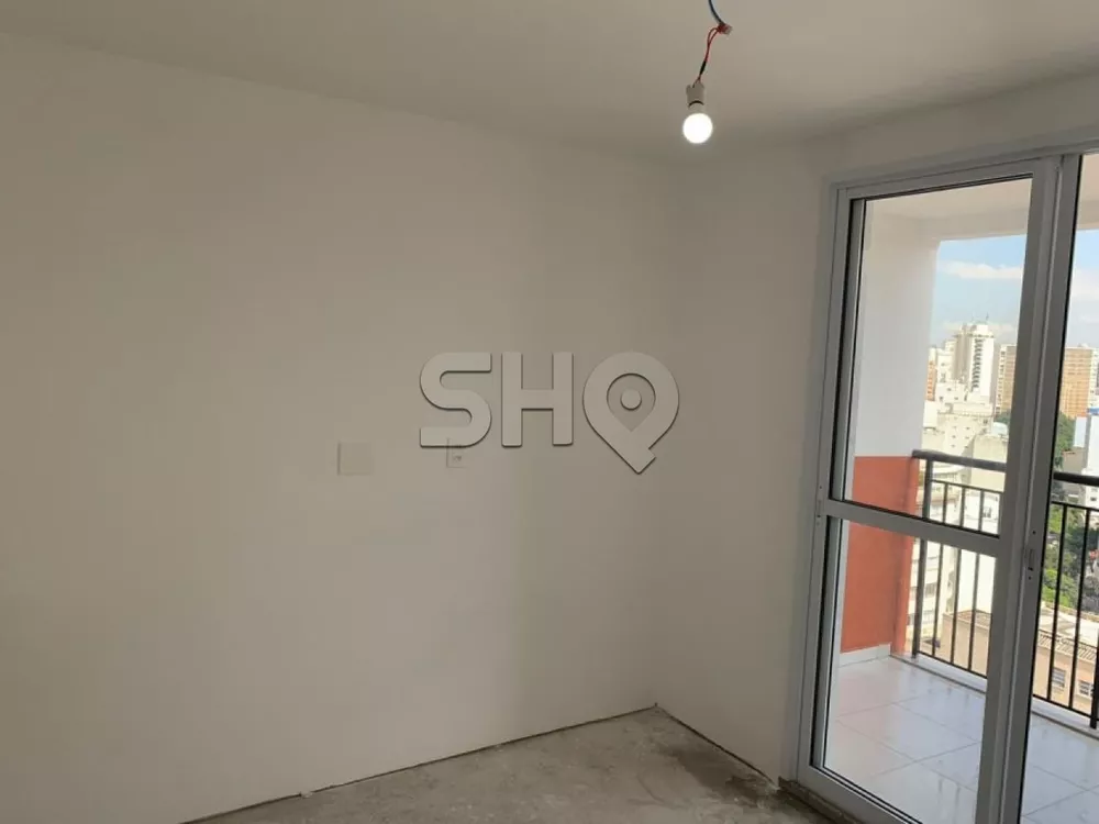 Apartamento à venda com 1 quarto, 24m² - Foto 2