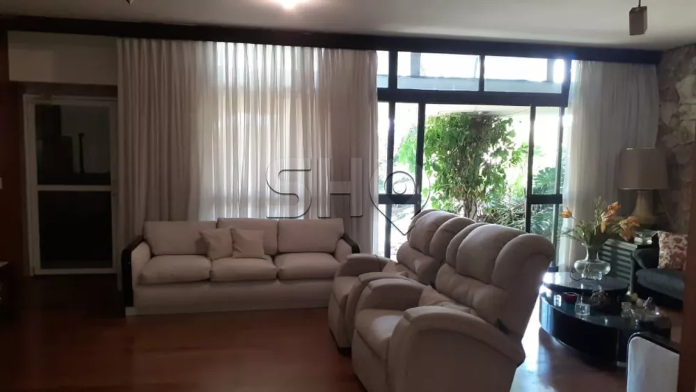 Casa à venda com 3 quartos, 488m² - Foto 1