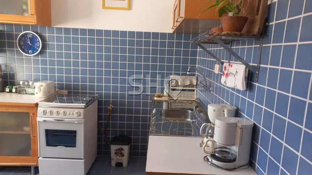 Apartamento à venda com 2 quartos, 68m² - Foto 2