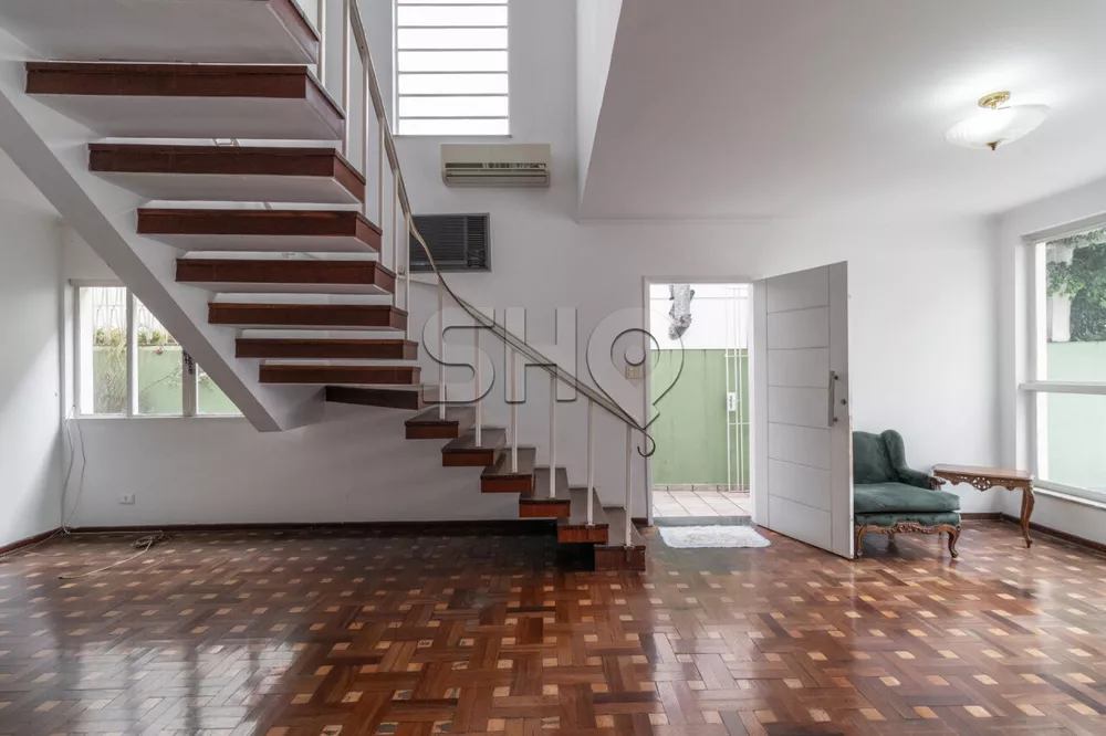Casa à venda com 3 quartos, 242m² - Foto 4