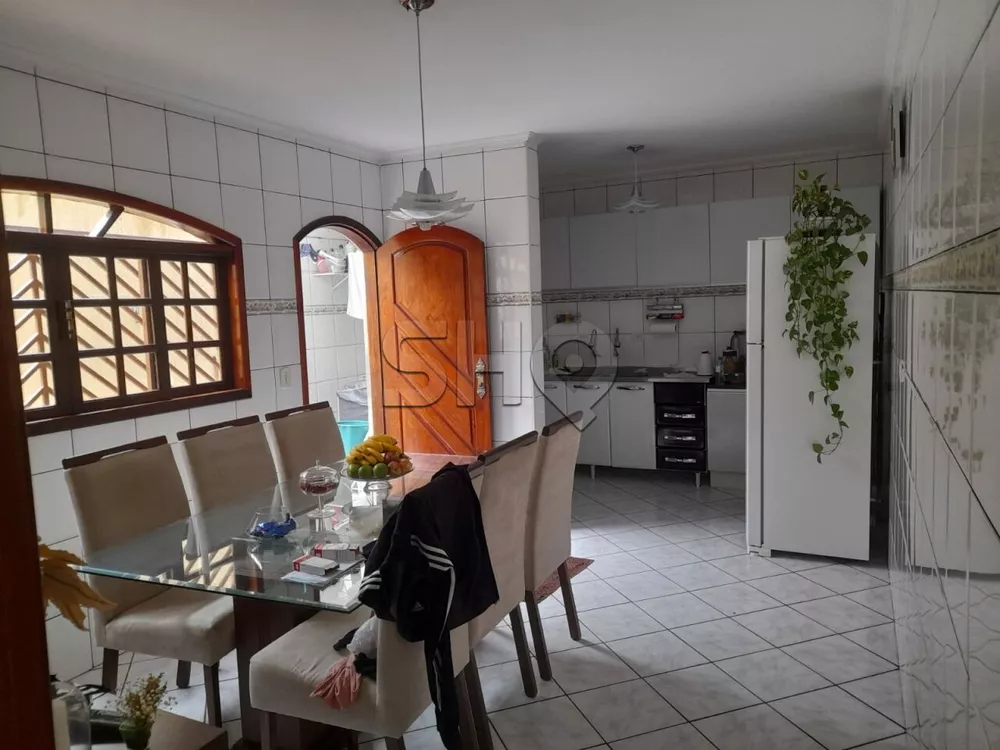 Sobrado à venda com 3 quartos, 160m² - Foto 4