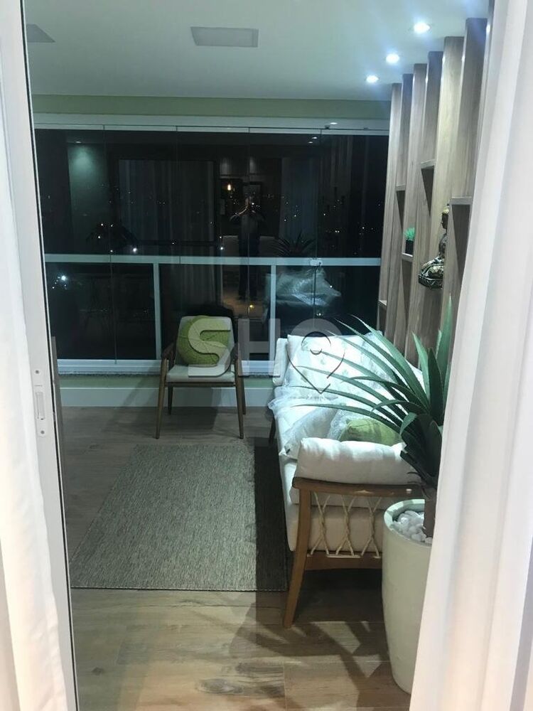 Apartamento à venda com 3 quartos, 130m² - Foto 4