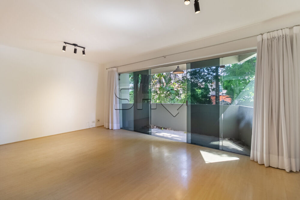 Apartamento para alugar com 3 quartos, 130m² - Foto 2